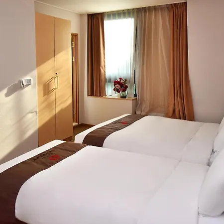 Hotel Skypark Myeongdong 2 Seoul Exterior photo