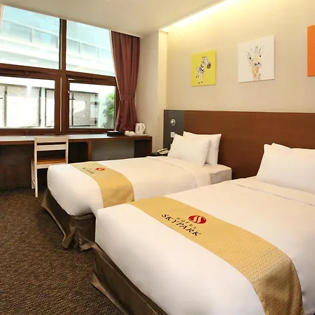 Hotel Skypark Myeongdong 2 Seoul Exterior photo
