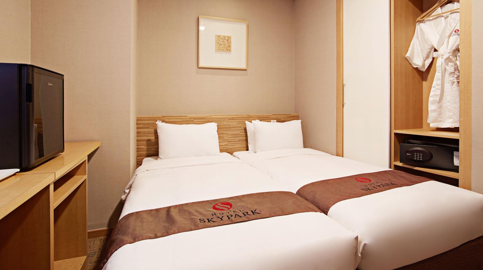 Skypark Myeongdong 2 Hotel