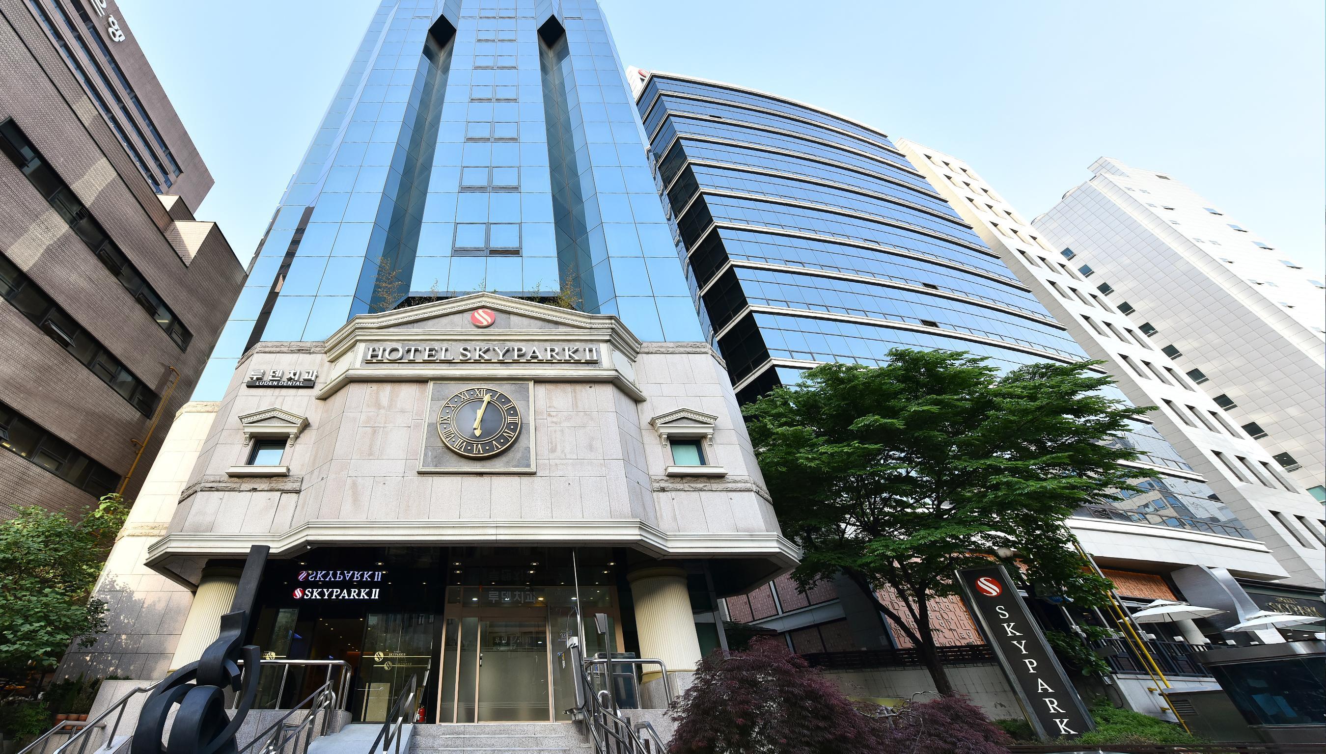 Skypark Myeongdong 2 Hotel